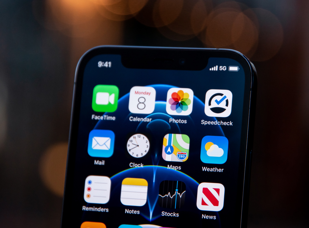 萝北苹果手机维修分享为什么 iPhone 12 在冬季会自动关机 